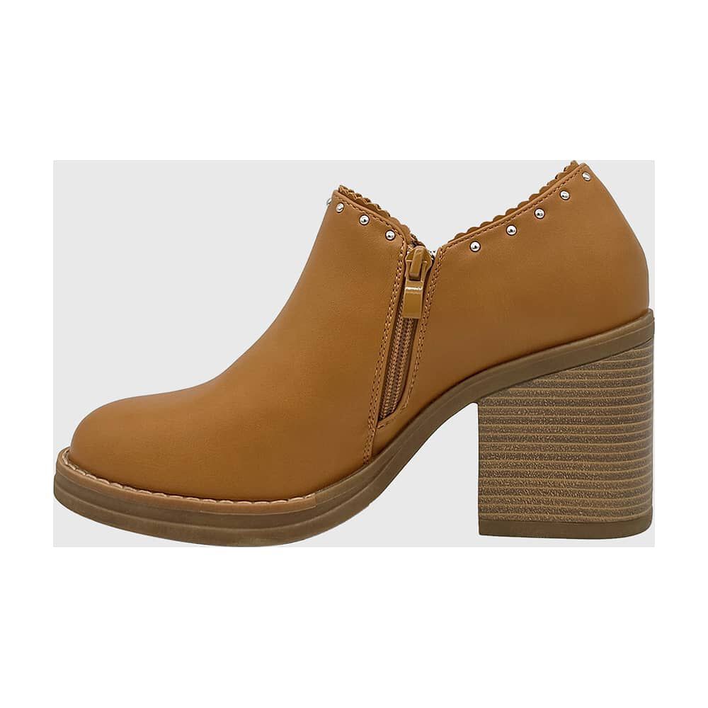 Bot&iacute;n Para Mujer Con Taco De 8 Cm, Cierre Lateral Y Tachas image number 1.0